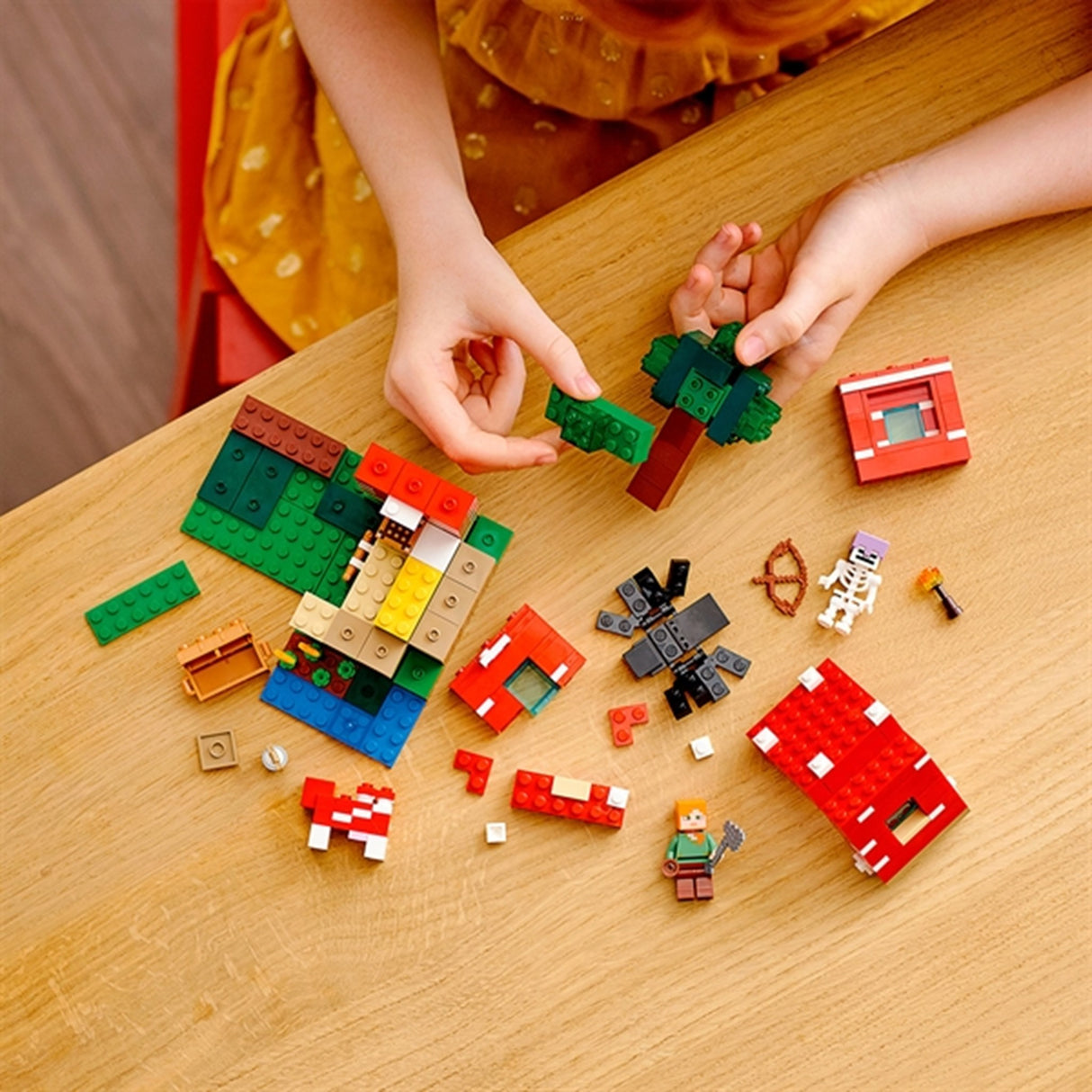 LEGO® Minecraft® The Mushroom House