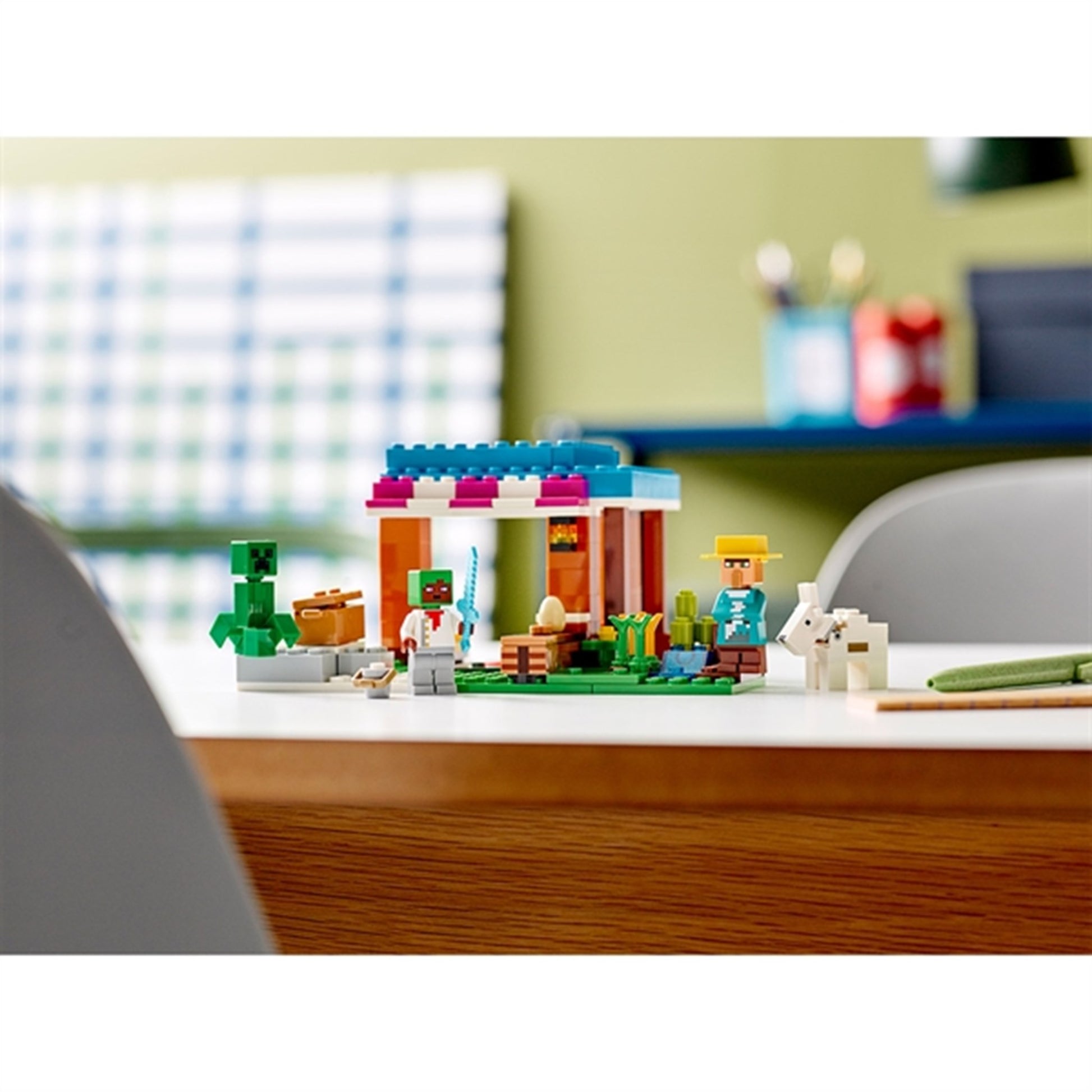 LEGO® Minecraft® The Bakery