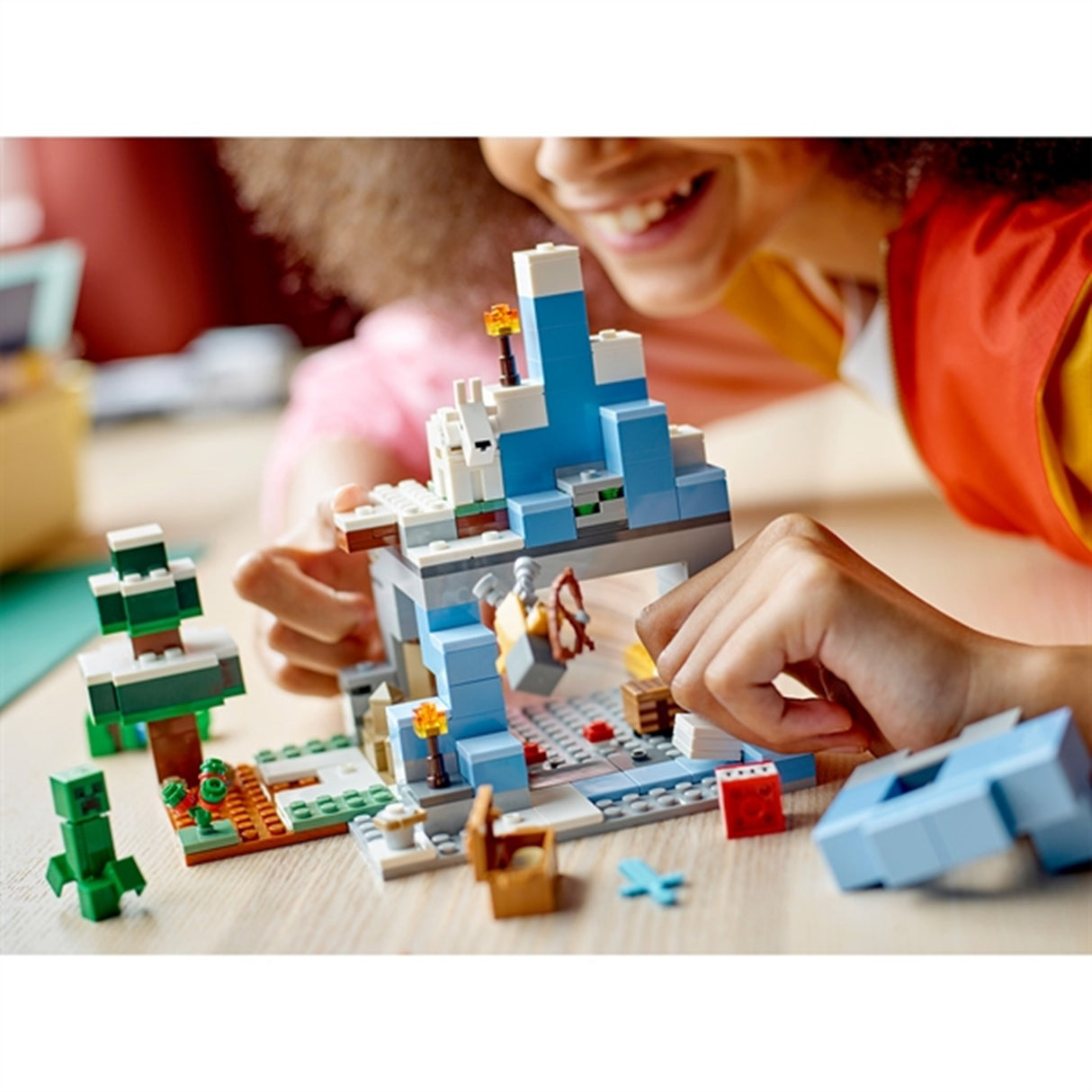LEGO® Minecraft® The Frozen Peaks