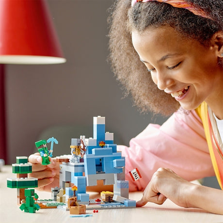 LEGO® Minecraft® The Frozen Peaks