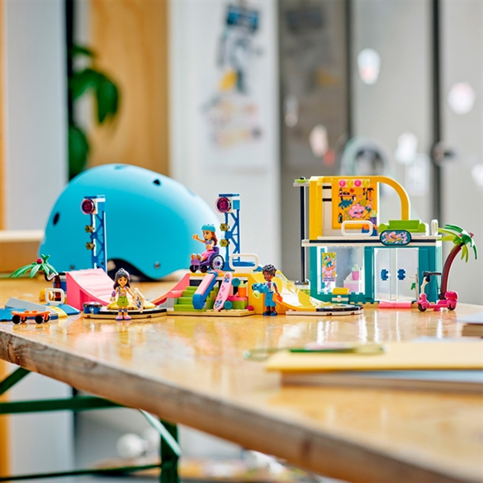 LEGO® Friends Skate Park 6