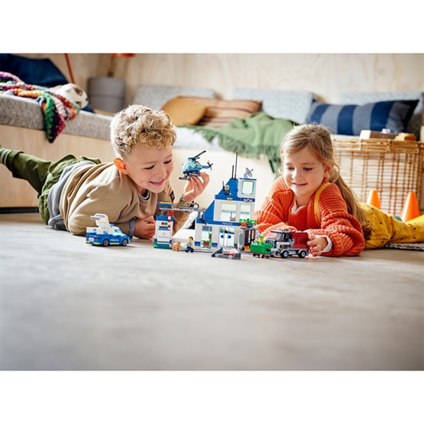 LEGO® City Police Station
