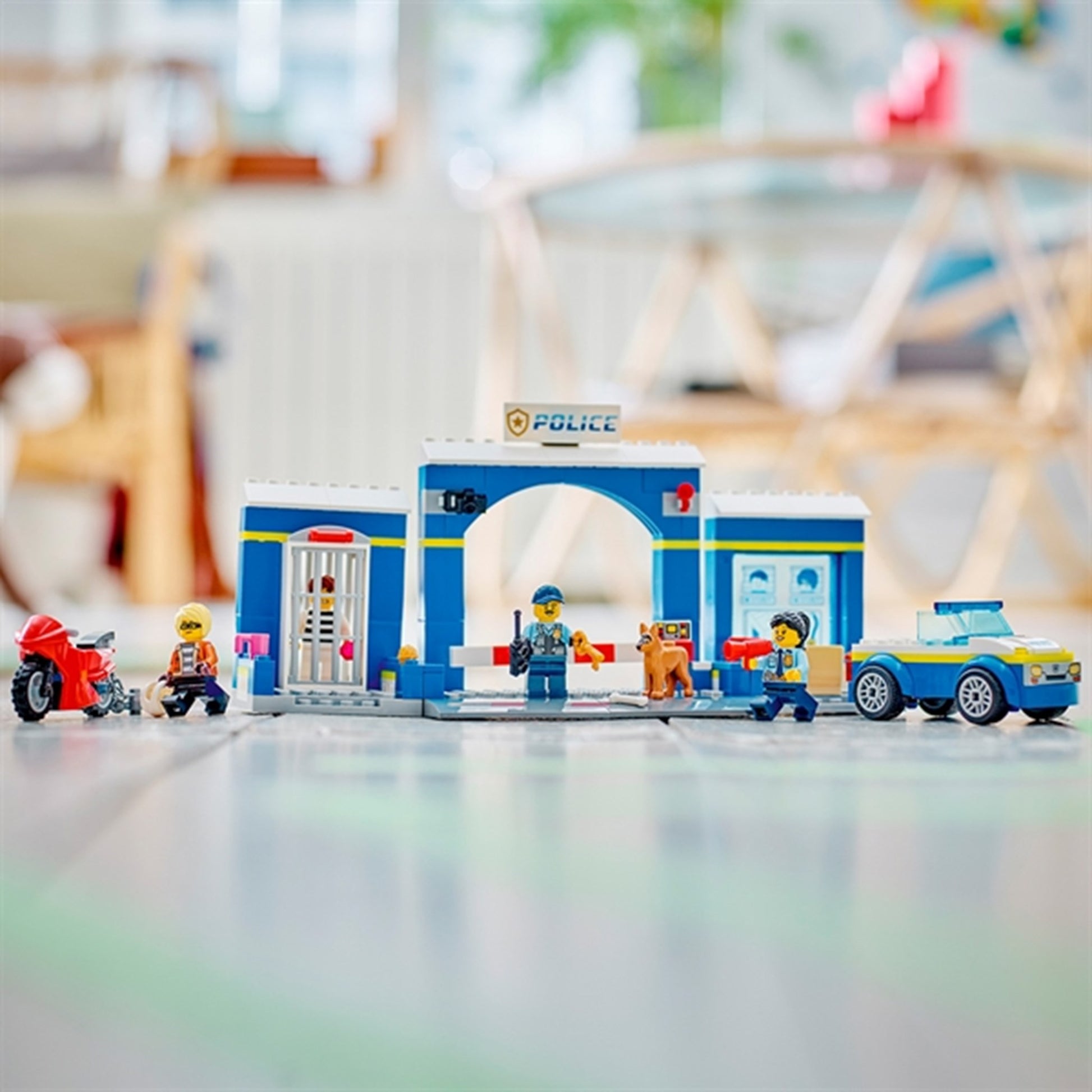 LEGO® City Police Station Chase