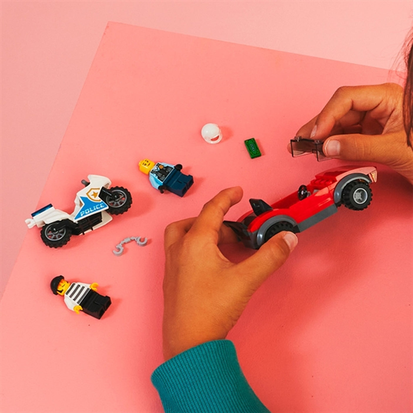 LEGO® City Police Bike Car Chase