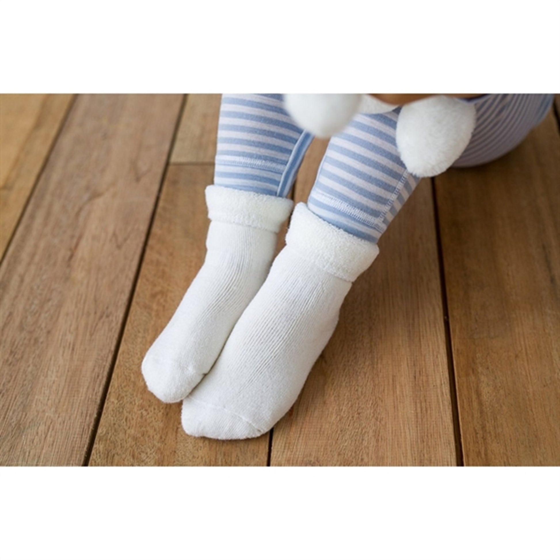 Lillelam Wool Socks White