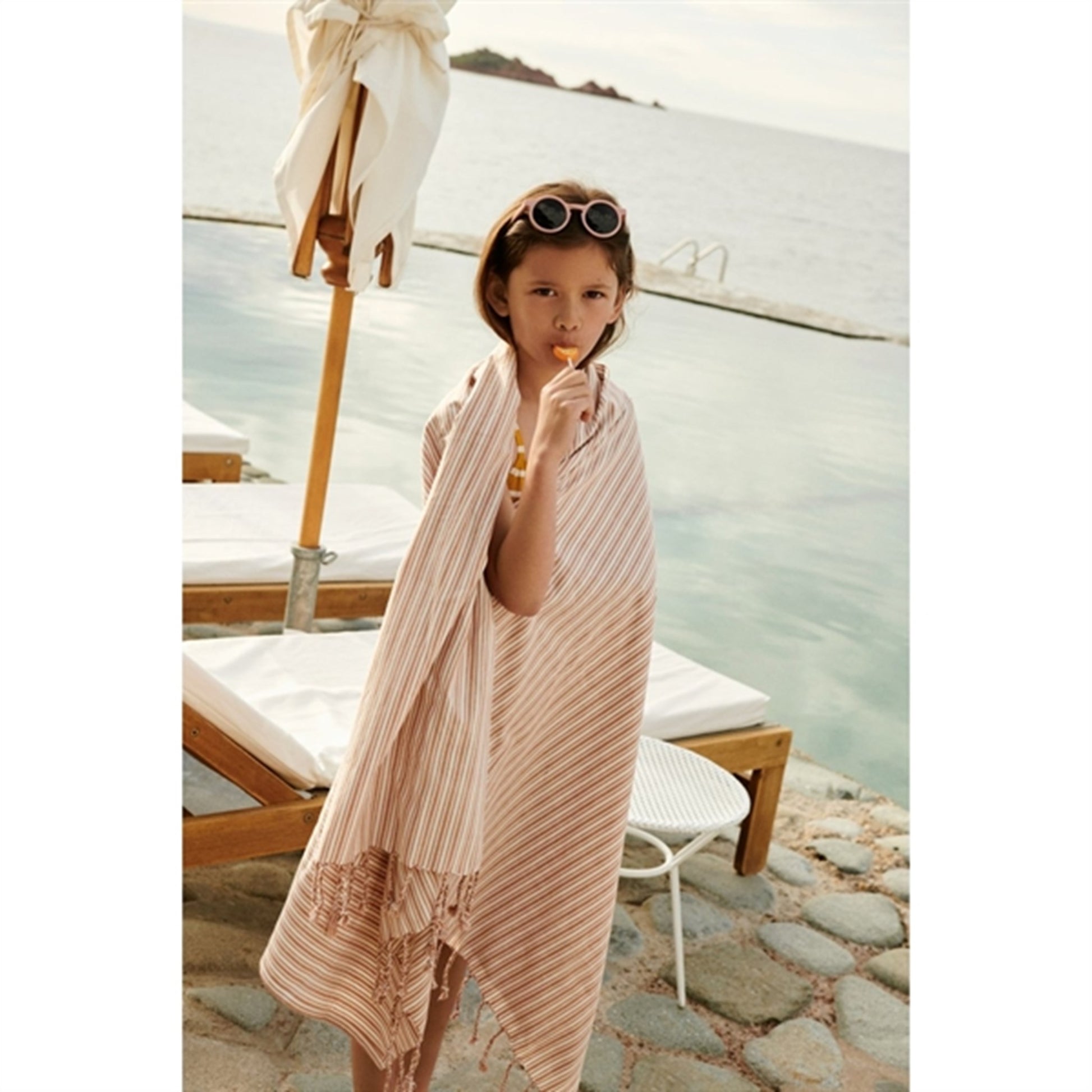 Liewood Darla Sunglasses 4-7 Year Tuscany Rose