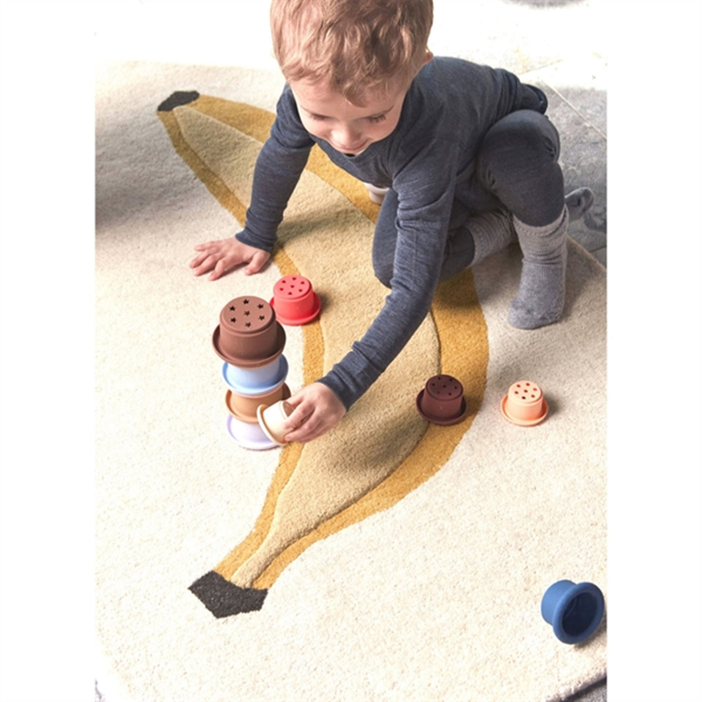 OYOY Tawa Silicone Stacking Cups Cherry Red / Vanilla