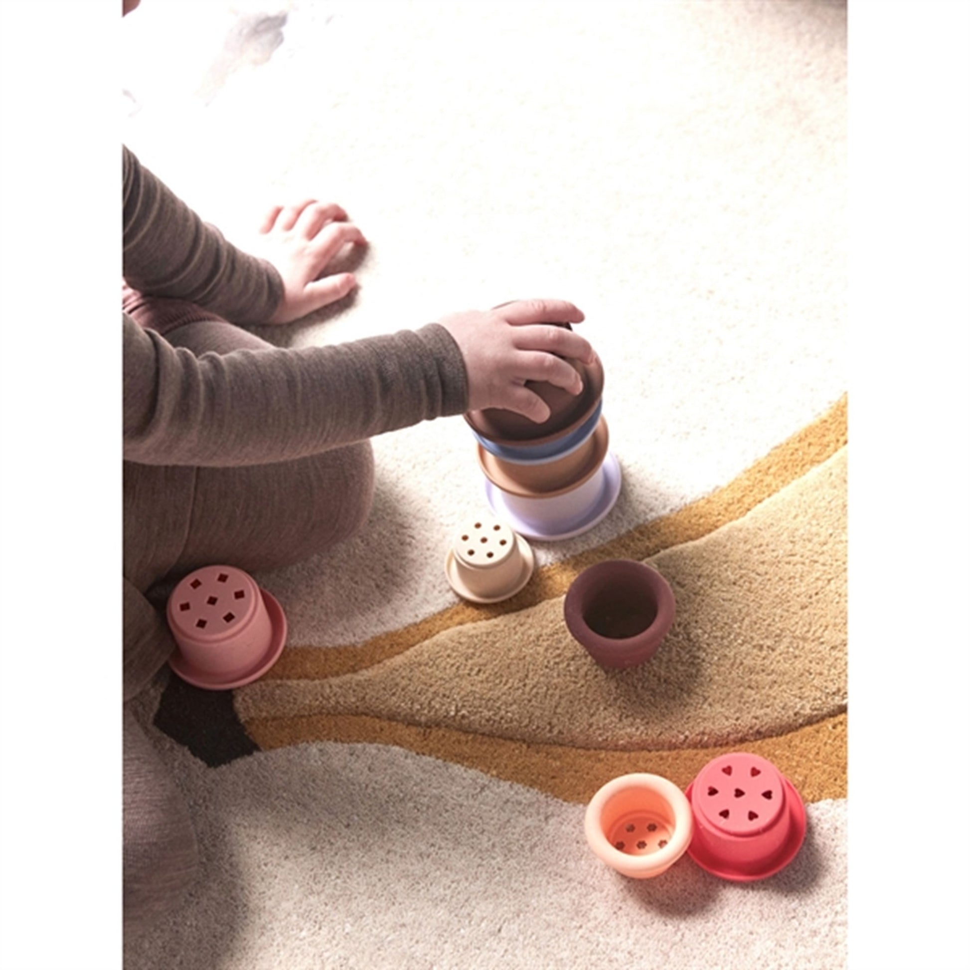 OYOY Tawa Silicone Stacking Cups Cherry Red / Vanilla