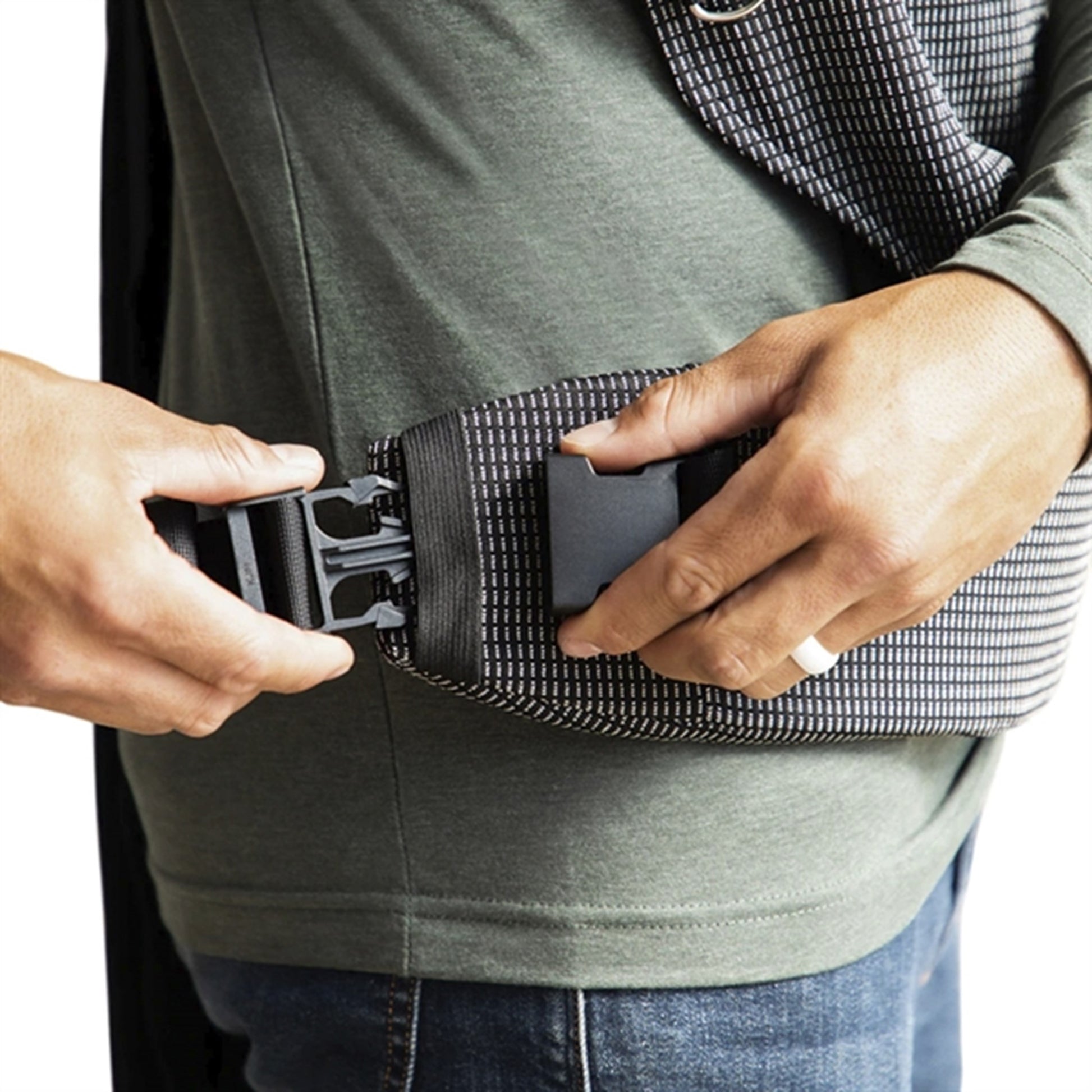 Moby Cloud Ultra Light Hybrid Carrier High Rise