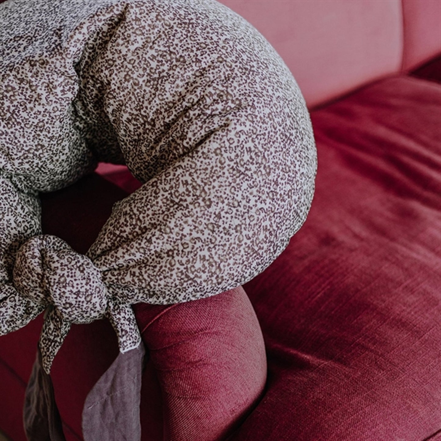 That's Mine Nursing Pillow Moon Flores Red