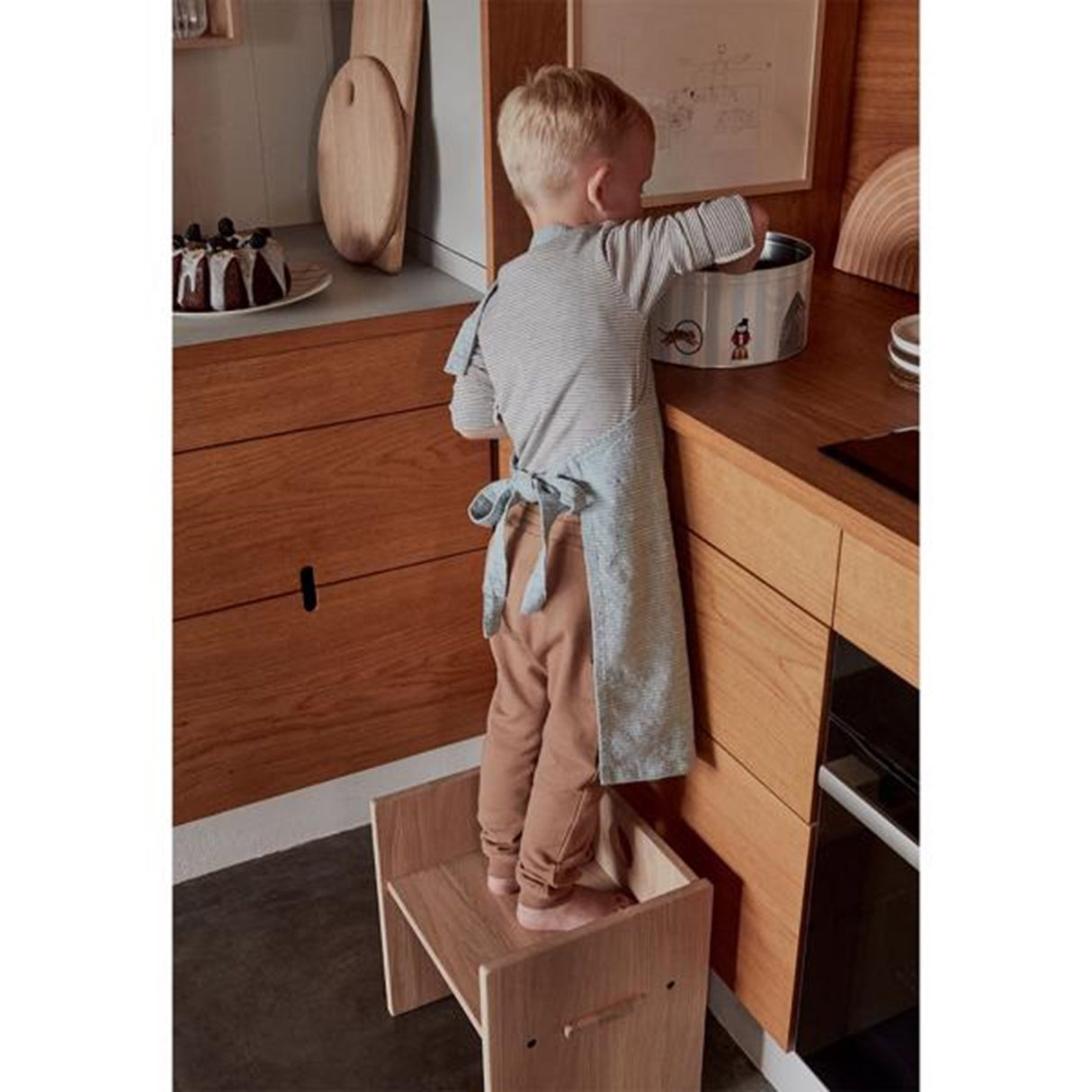 OYOY Gobi Apron White/Dusty Blue