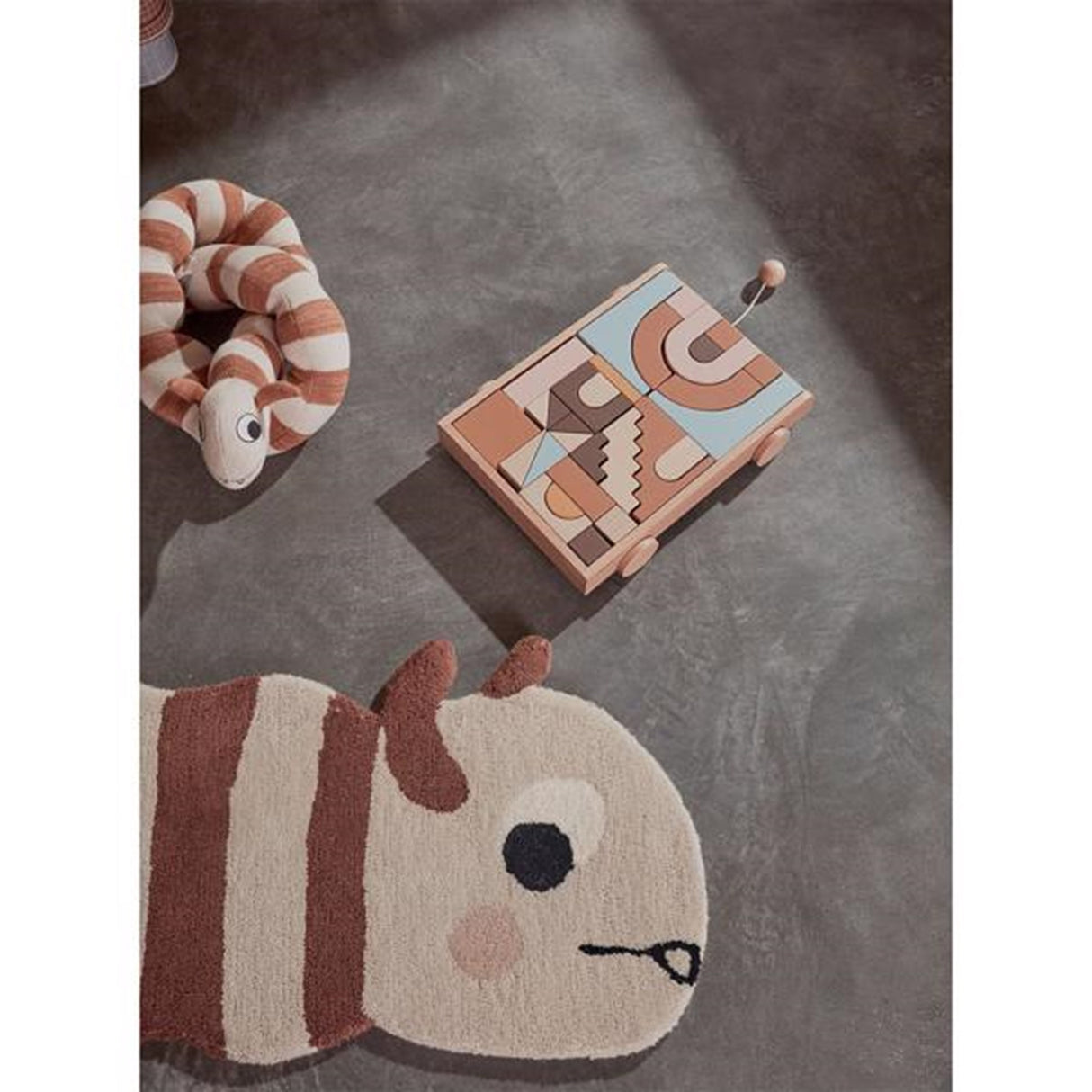 OYOY Rug Leo Larva