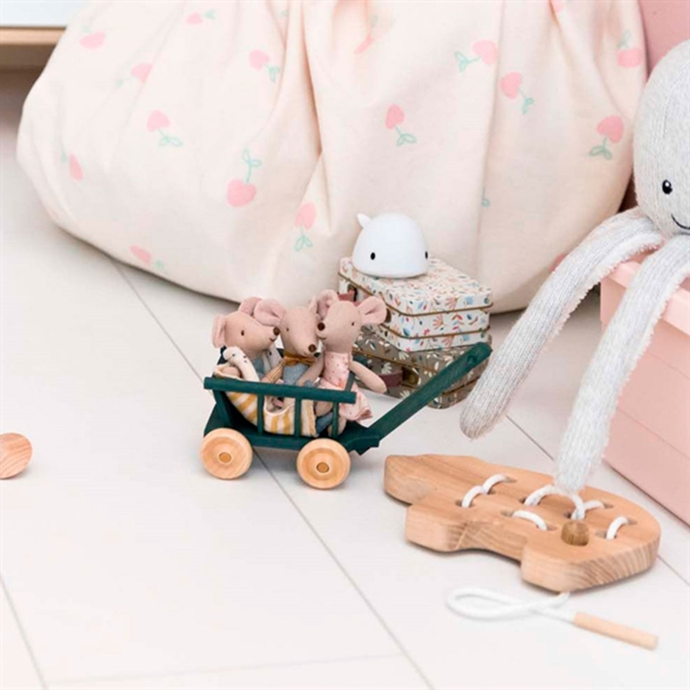 Play&Go 2-i-1 Play Mat Cherry Love 5