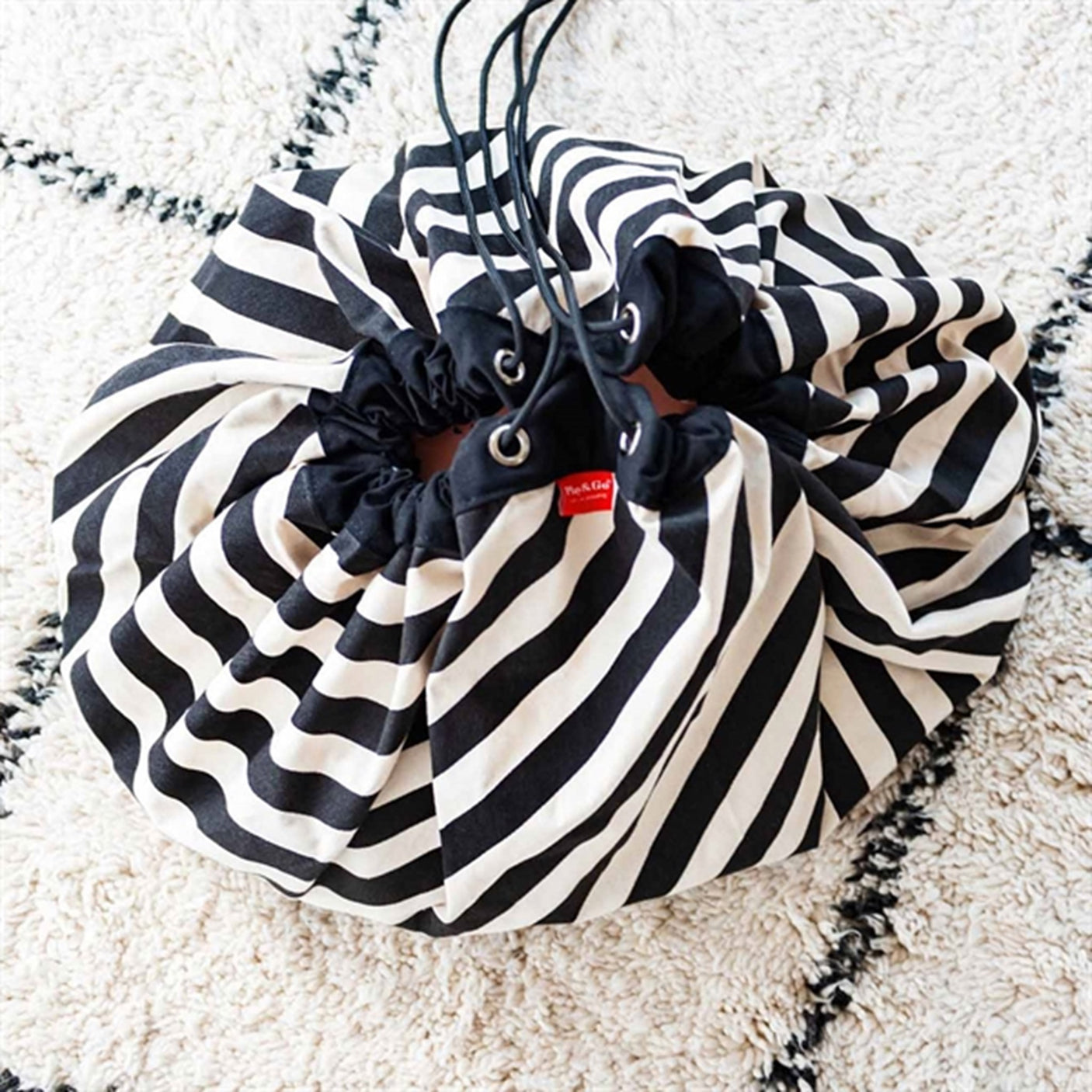 Play&Go 2-in-1 Play Mat Stripes Black