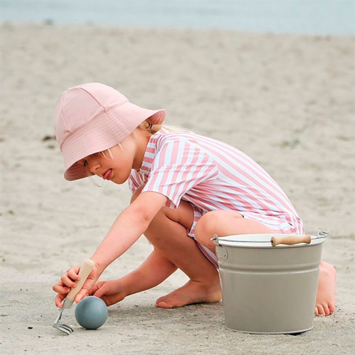 Petit Crabe Rose Nude Frey Sunhat