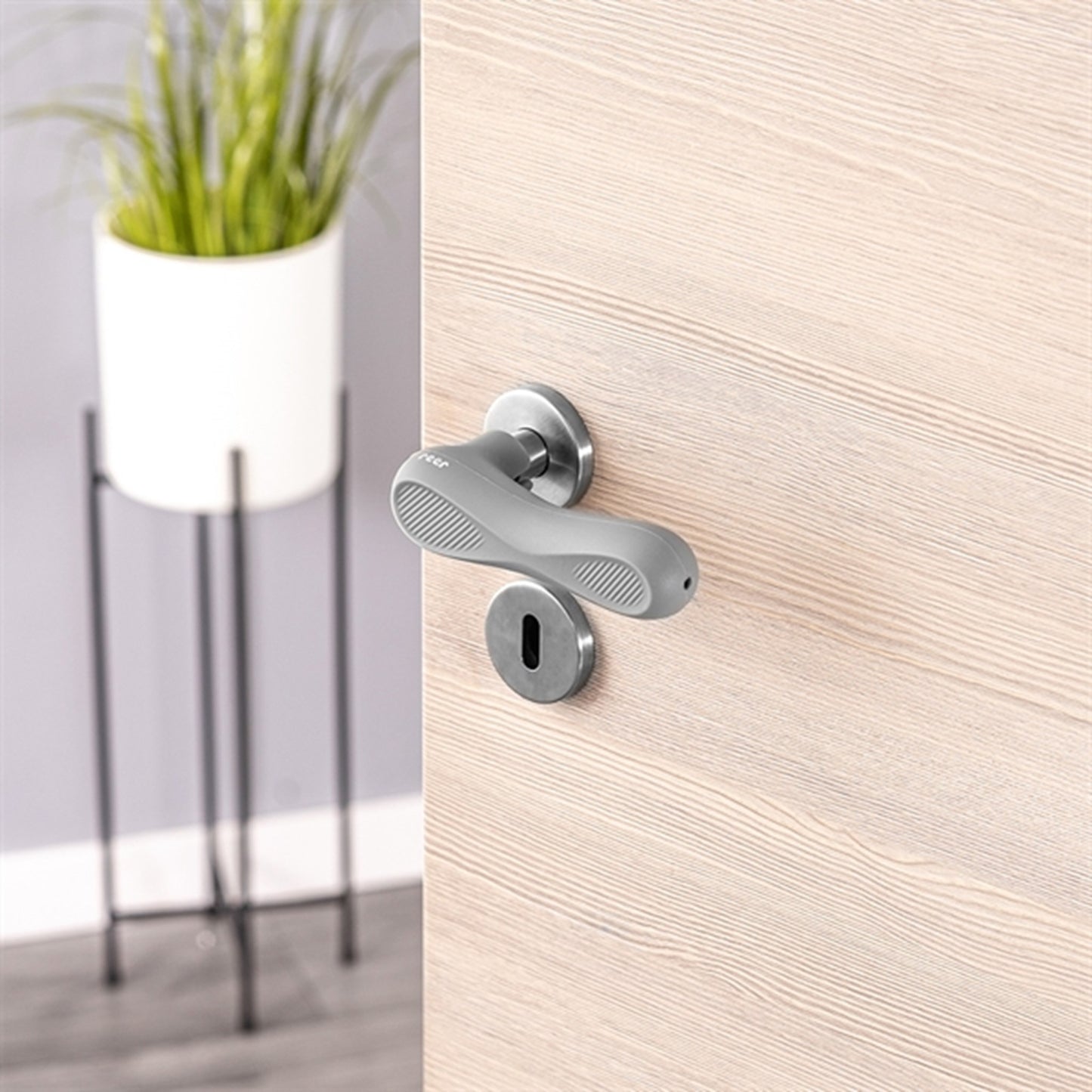 REER Handle Protector