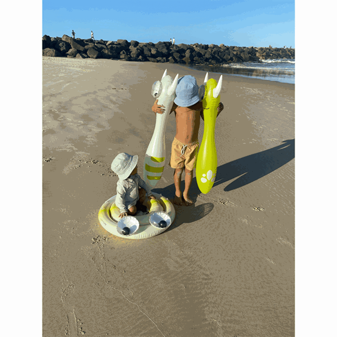 SunnyLife 2-pack Inflatable Monty The Monster