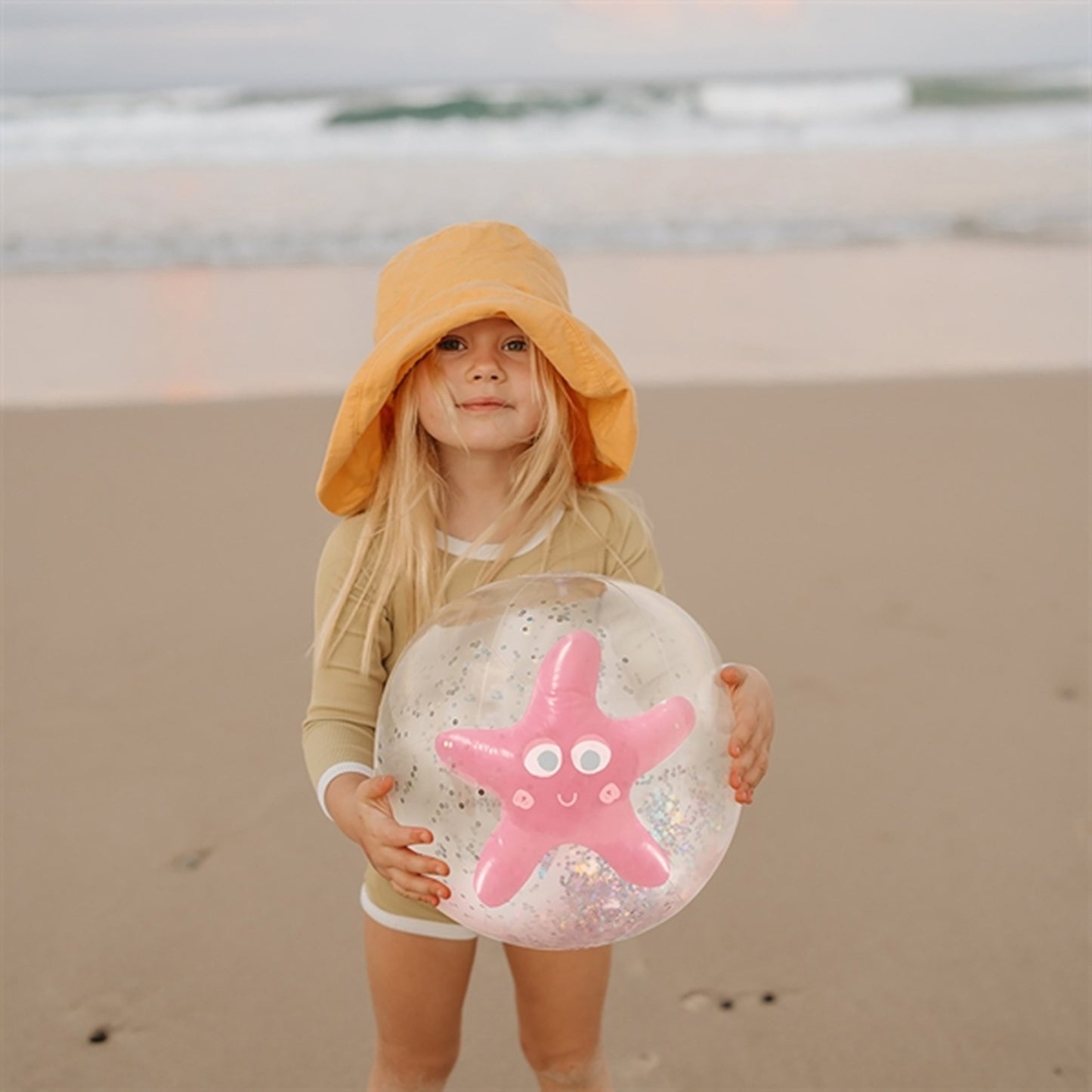 SunnyLife 3D Beach Ball Ocean Treasure Rose