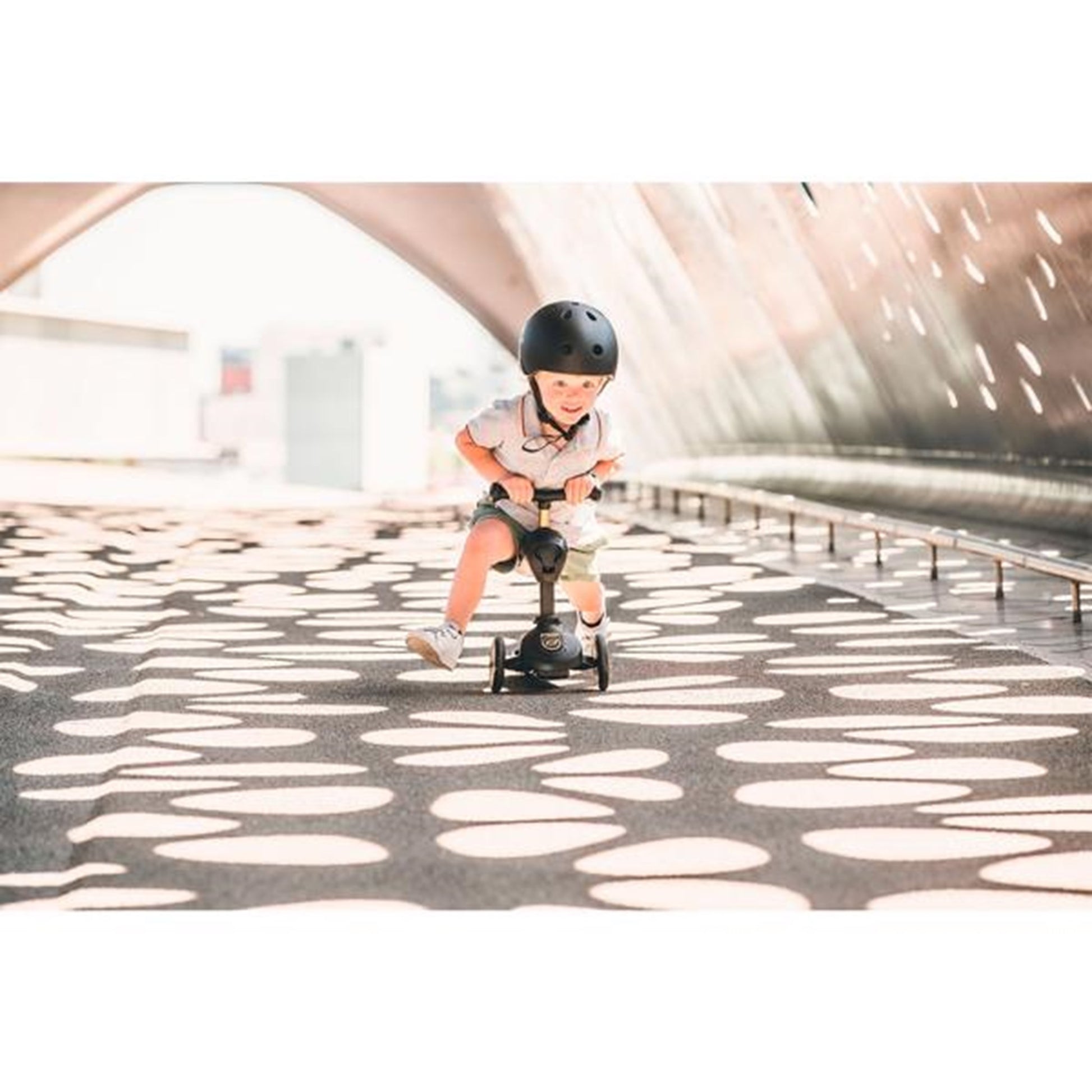 Scoot and Ride Safety Helmet Black/Gold