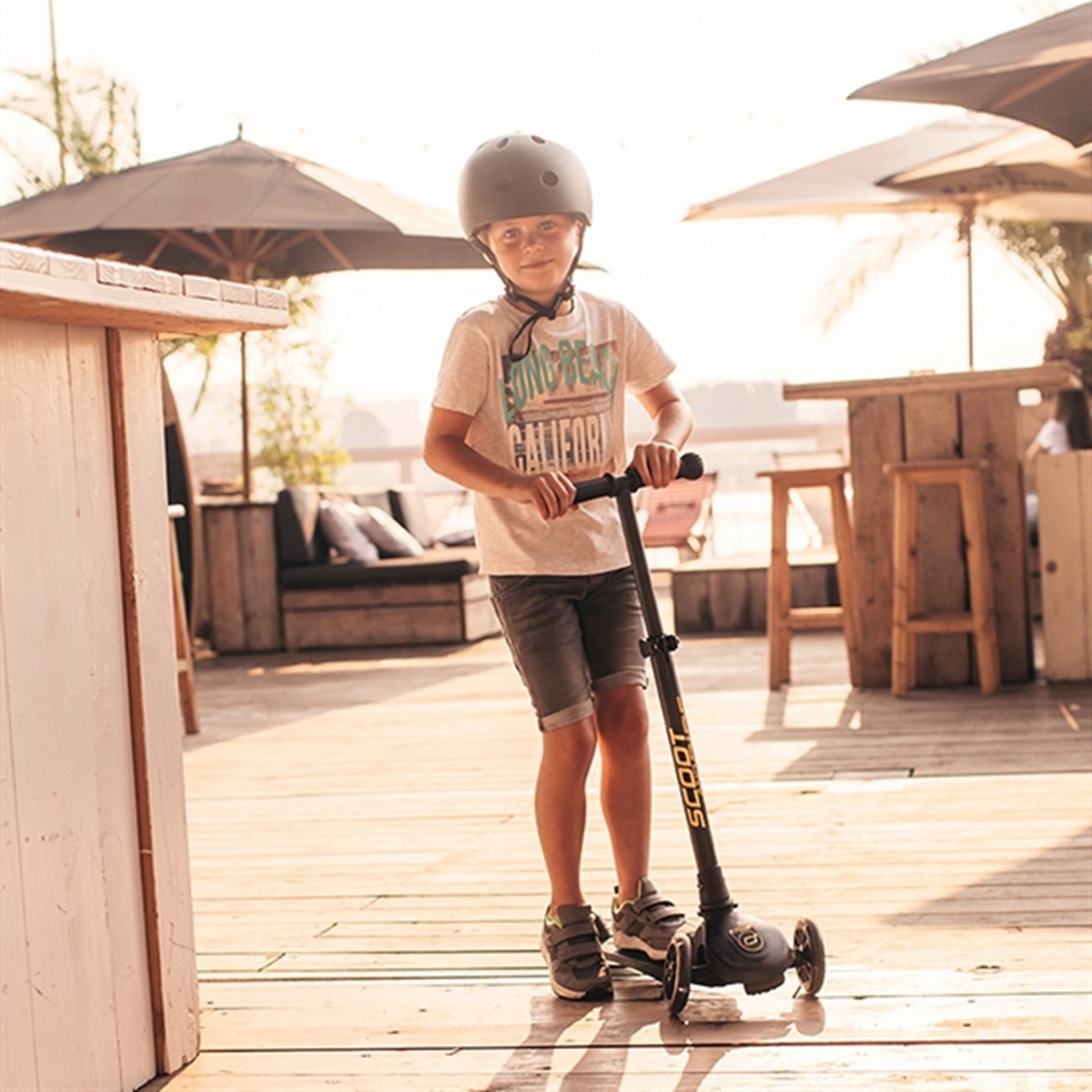 Scoot and Ride Highway Kick 3 LED Black/Gold