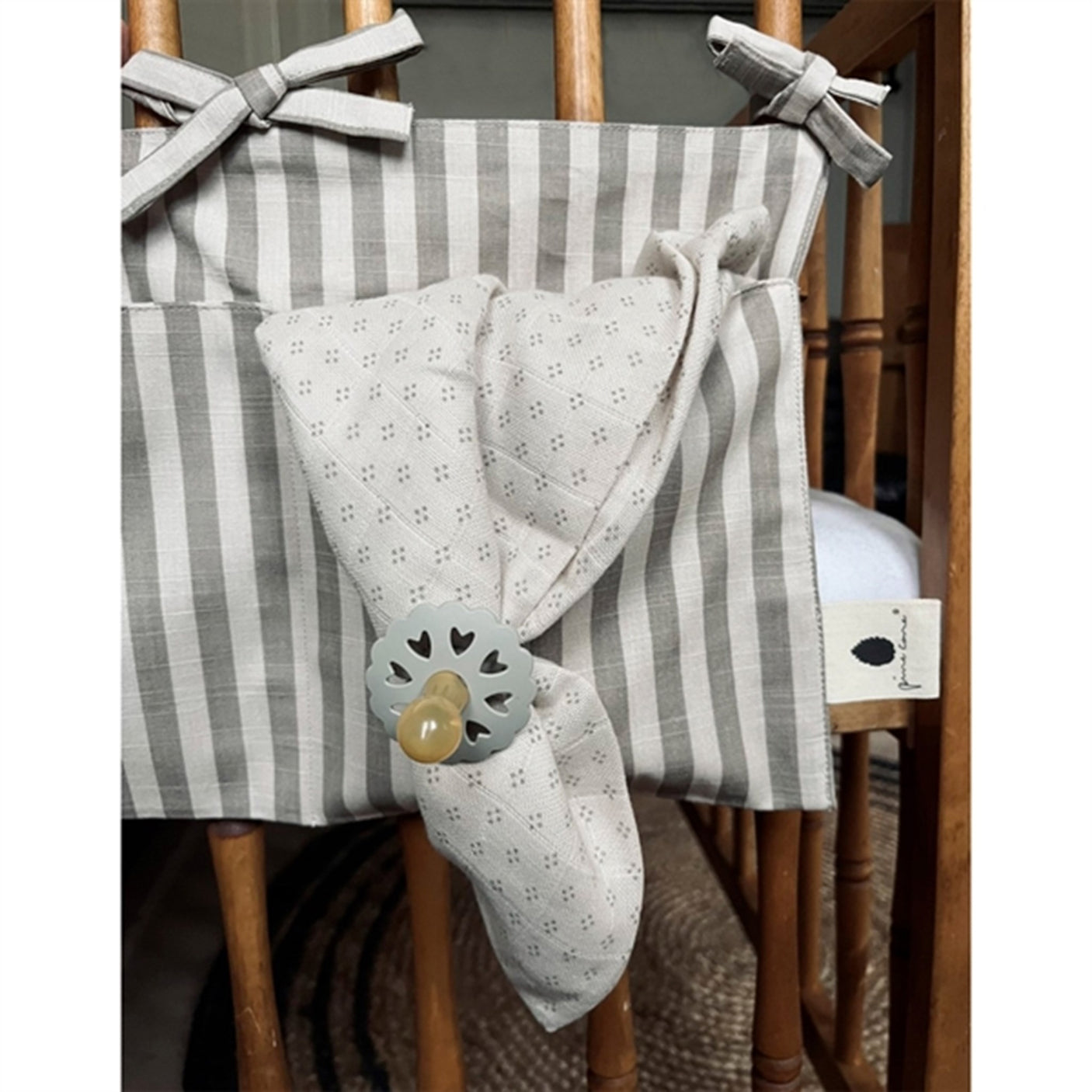 Pine Cone Bed Pocket Vida Mushroom Stripe