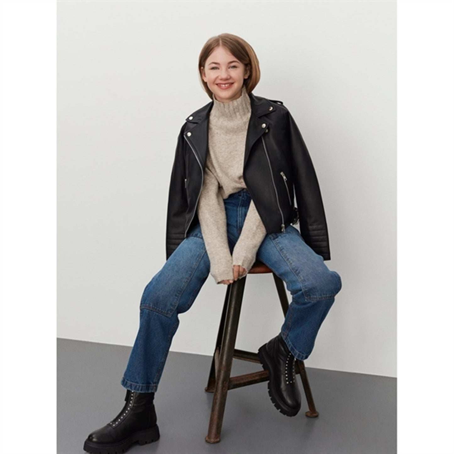 Sofie Schnoor Navy Blue Pants