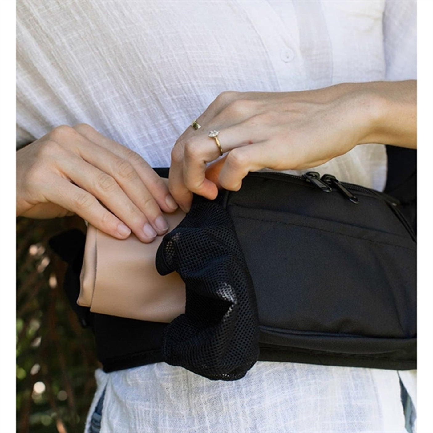 Tushbaby V2 Hip Carrier Black