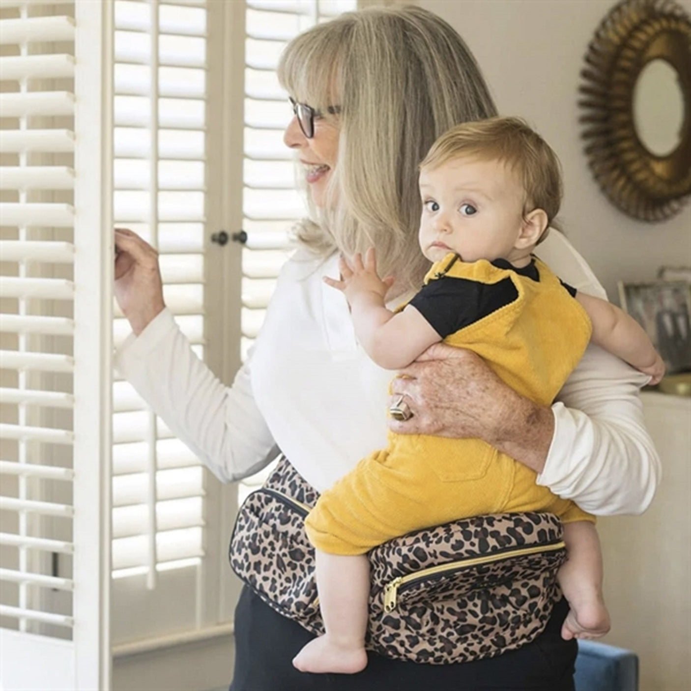 Tushbaby V2 Hip Carrier Leopard