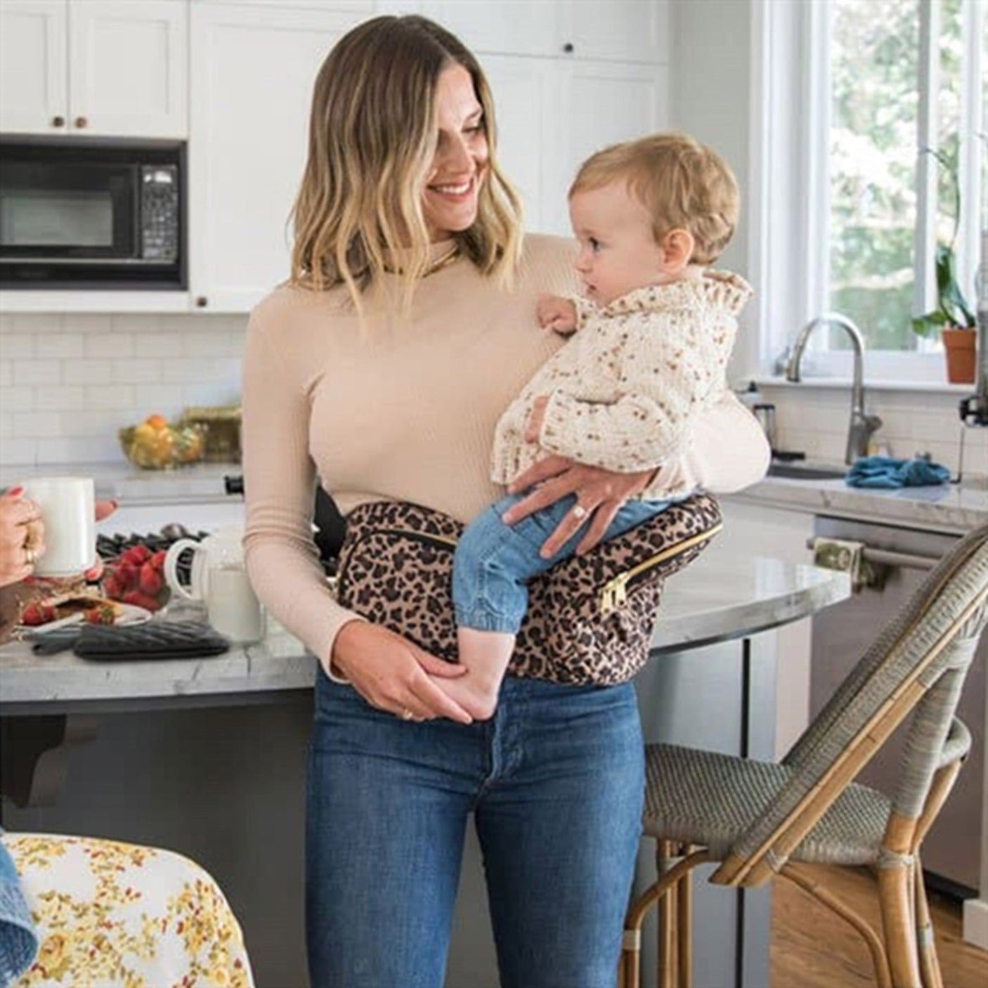 Tushbaby V2 Hip Carrier Leopard