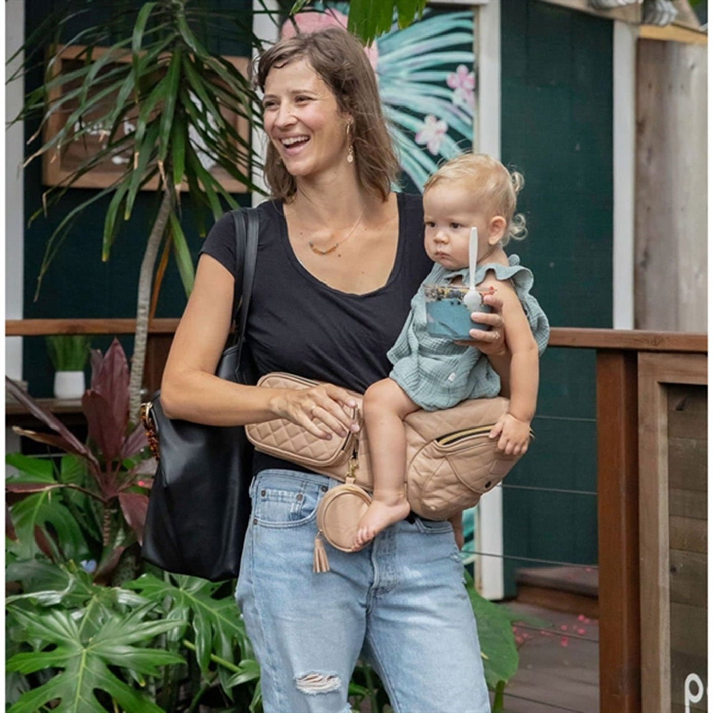 Tushbaby V2 Hip Carrier Vegan Leather Sand
