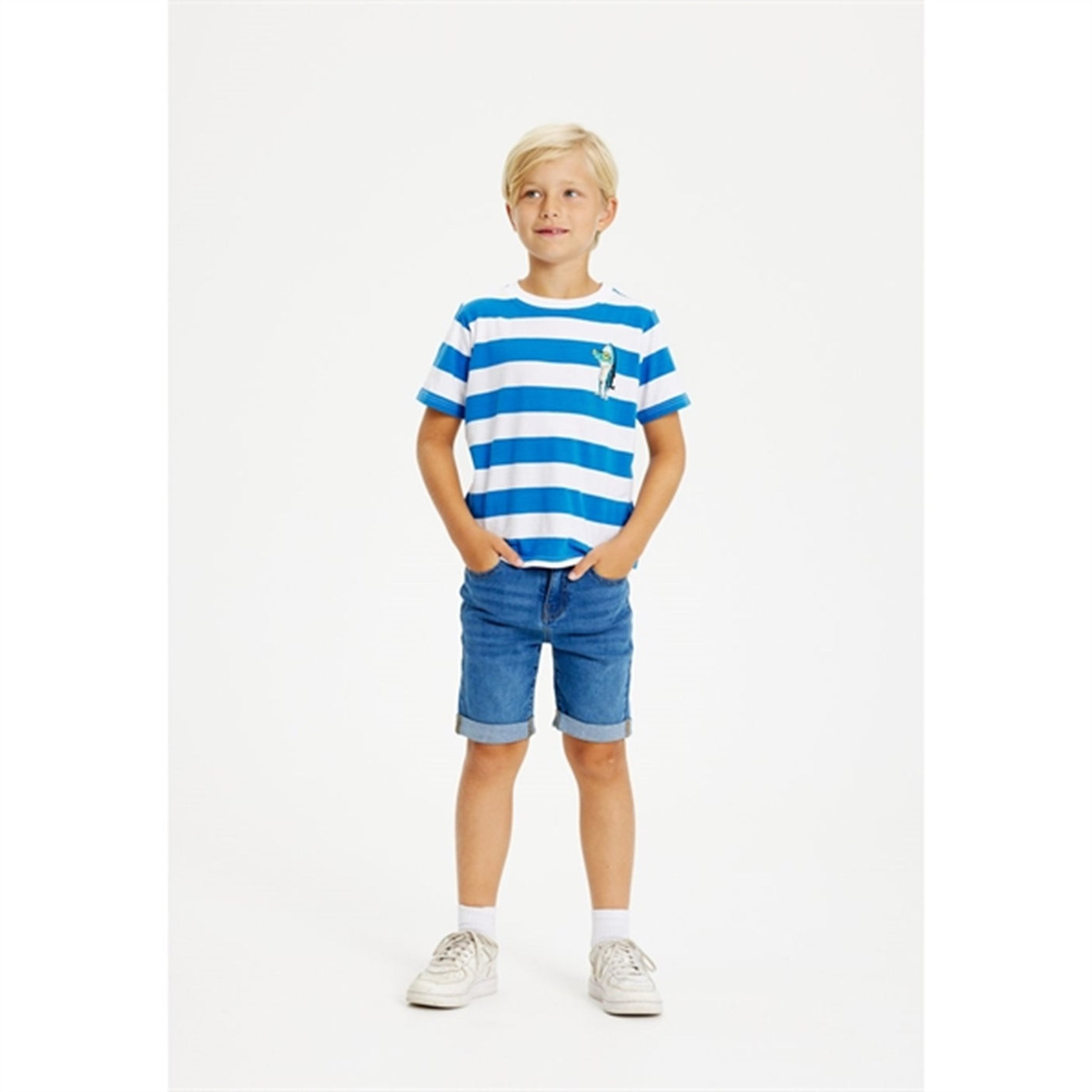 THE NEW Daphne Gunnar T-shirt