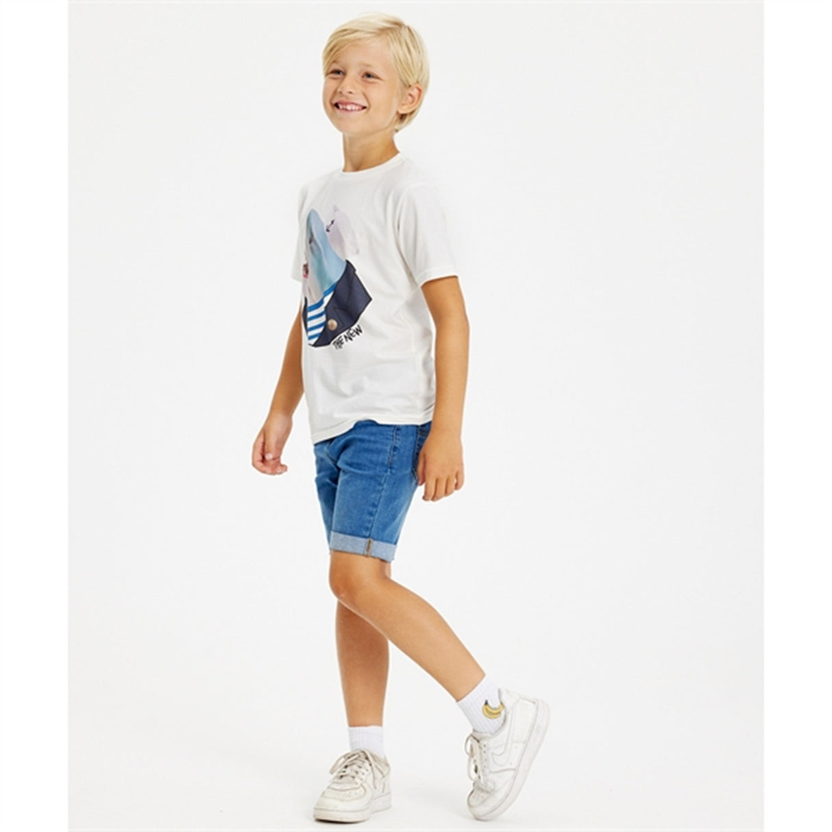 THE NEW Light Blue Wash Une Denim Shorts