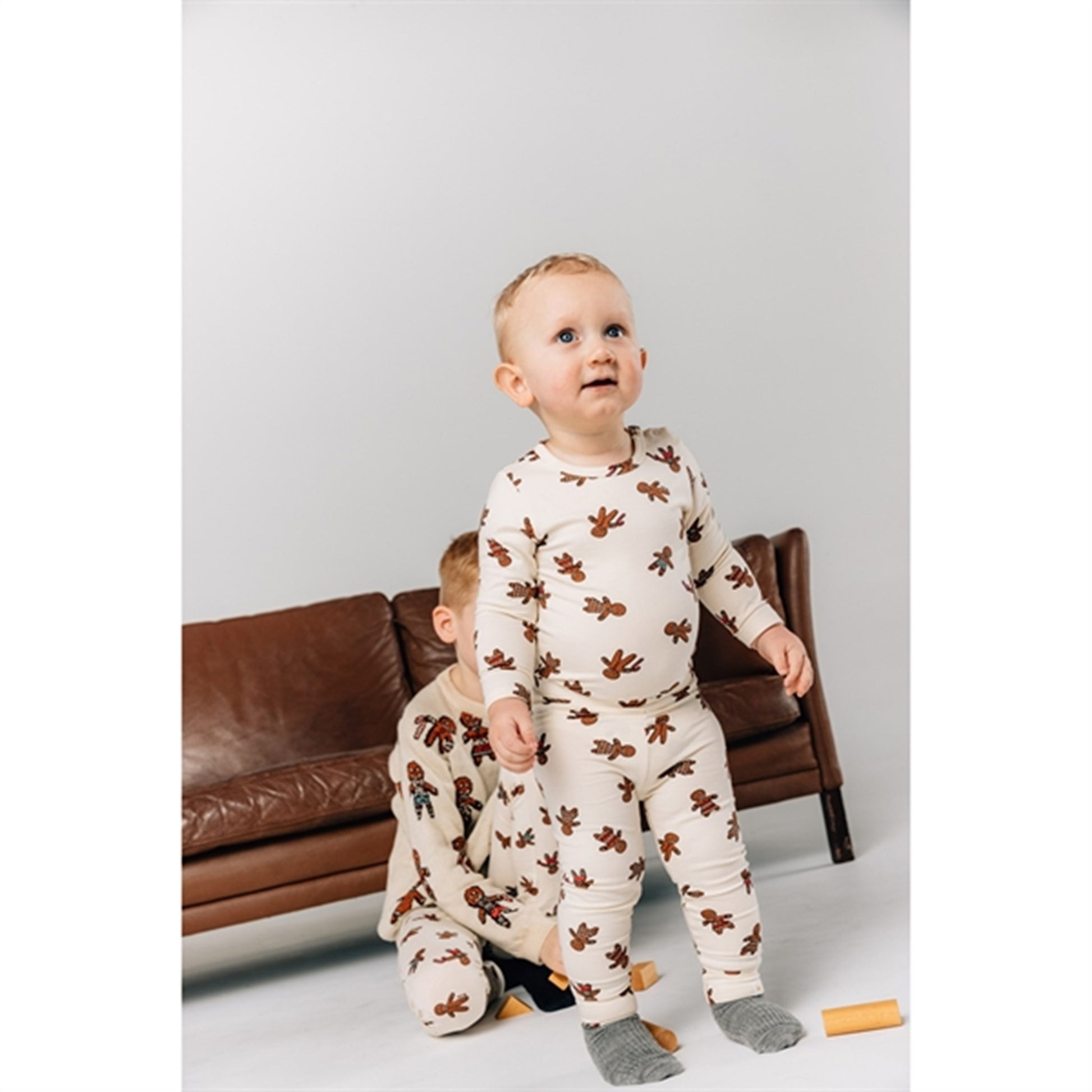 THE NEW Siblings White Swan Ginger Aop Holiday Body