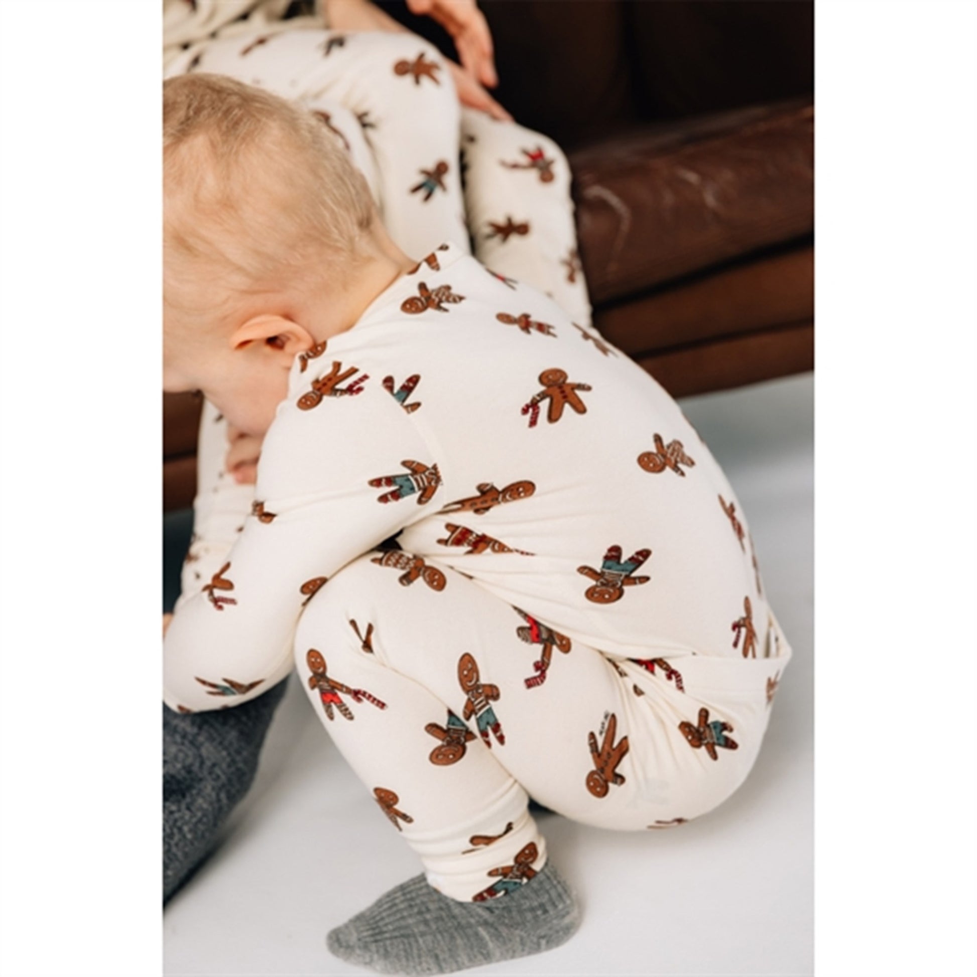 THE NEW Siblings White Swan Ginger Aop Holiday Leggings