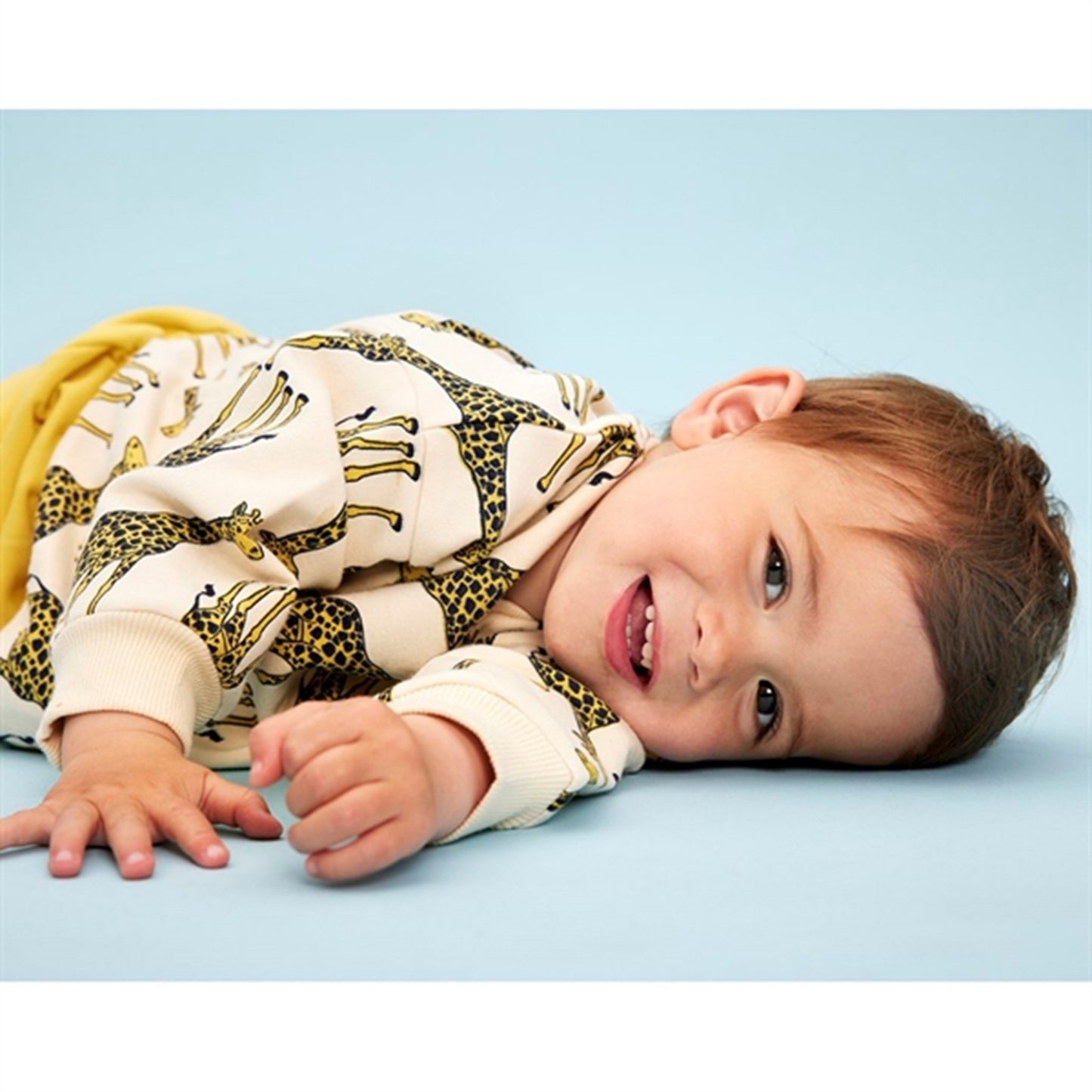 THE NEW Siblings White Swan Frej Sweatshirt