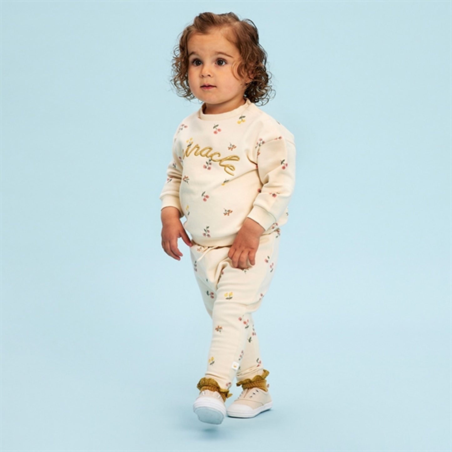 THE NEW Siblings White Swan Fanie Sweatshirt