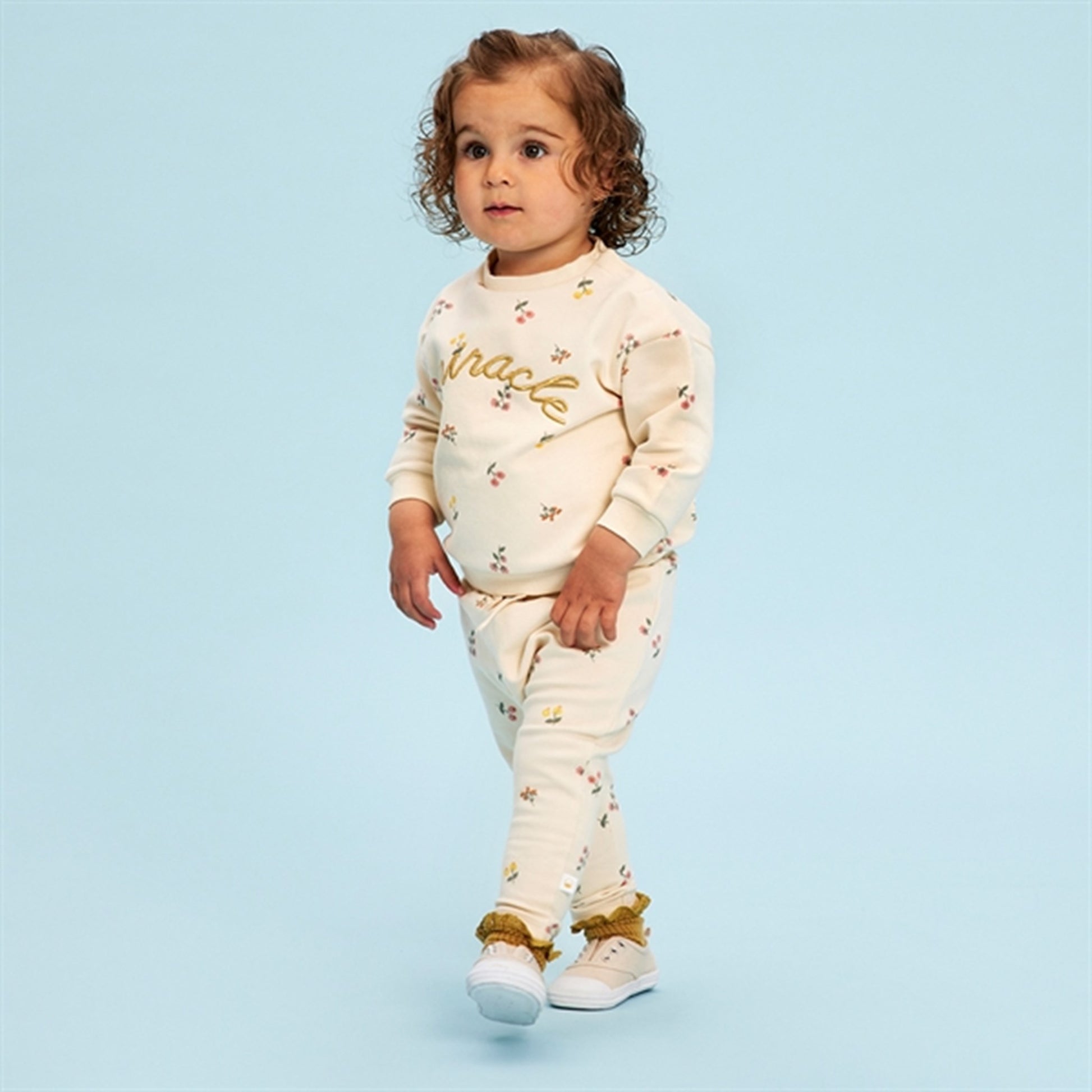 THE NEW Siblings White Swan Fanie Sweatshirt