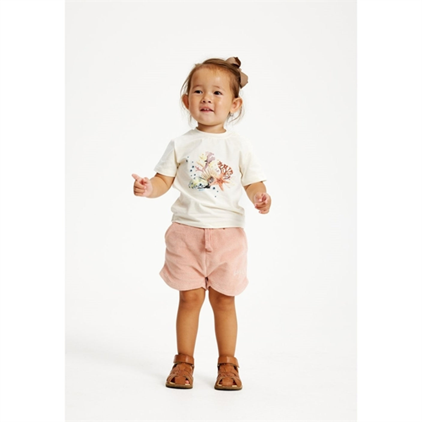 THE NEW Siblings White Swan Goral T-shirt