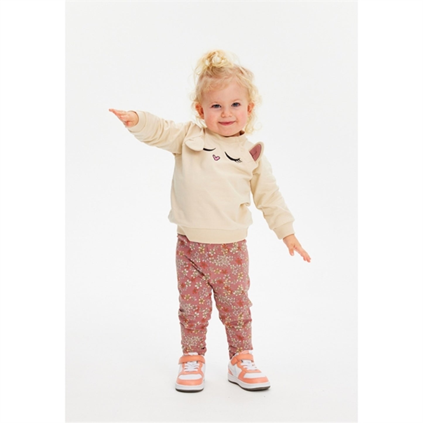 THE NEW Siblings Oatmeal Iden Sweatshirt