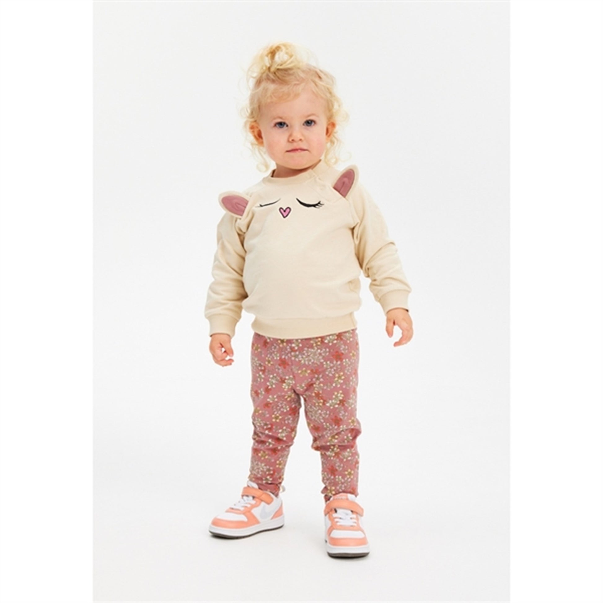 THE NEW Siblings Oatmeal Iden Sweatshirt